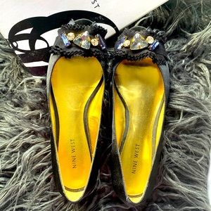 Nine West Peep Toe Flats 🥿